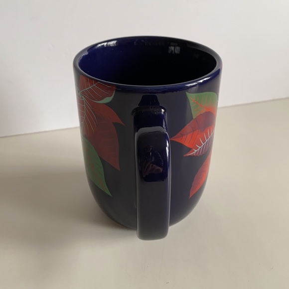 Starbucks Limited Edition 2020 Navy Poinsettia Christmas Holiday 2 Mugs 12oz - Picture 4 of 7